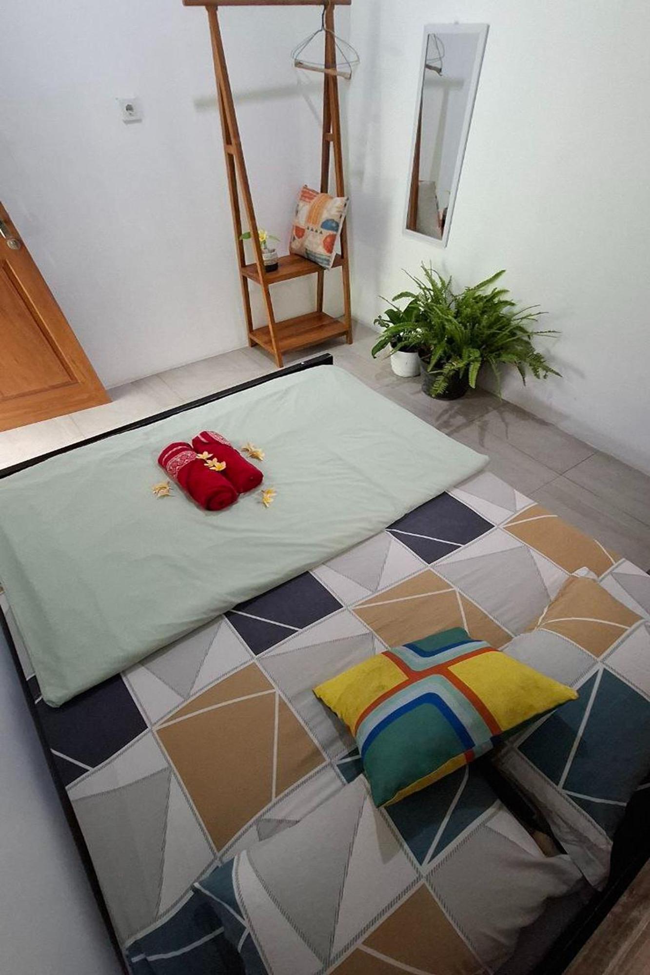 Bring In House Yogyakarta Apartment Exterior photo